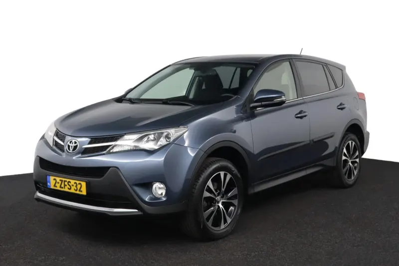 Toyota RAV4 (2015)