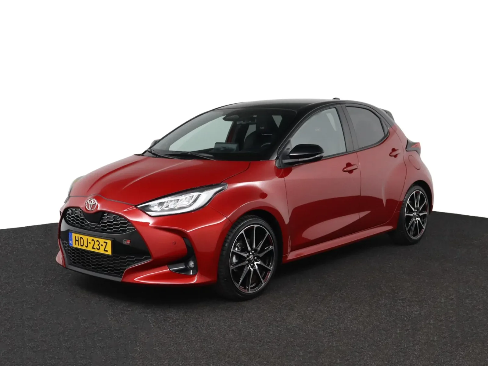 Toyota Yaris (2025) — foto 1