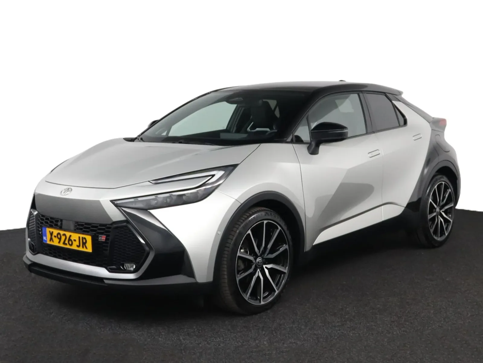 Toyota C-HR (2023) — foto 1