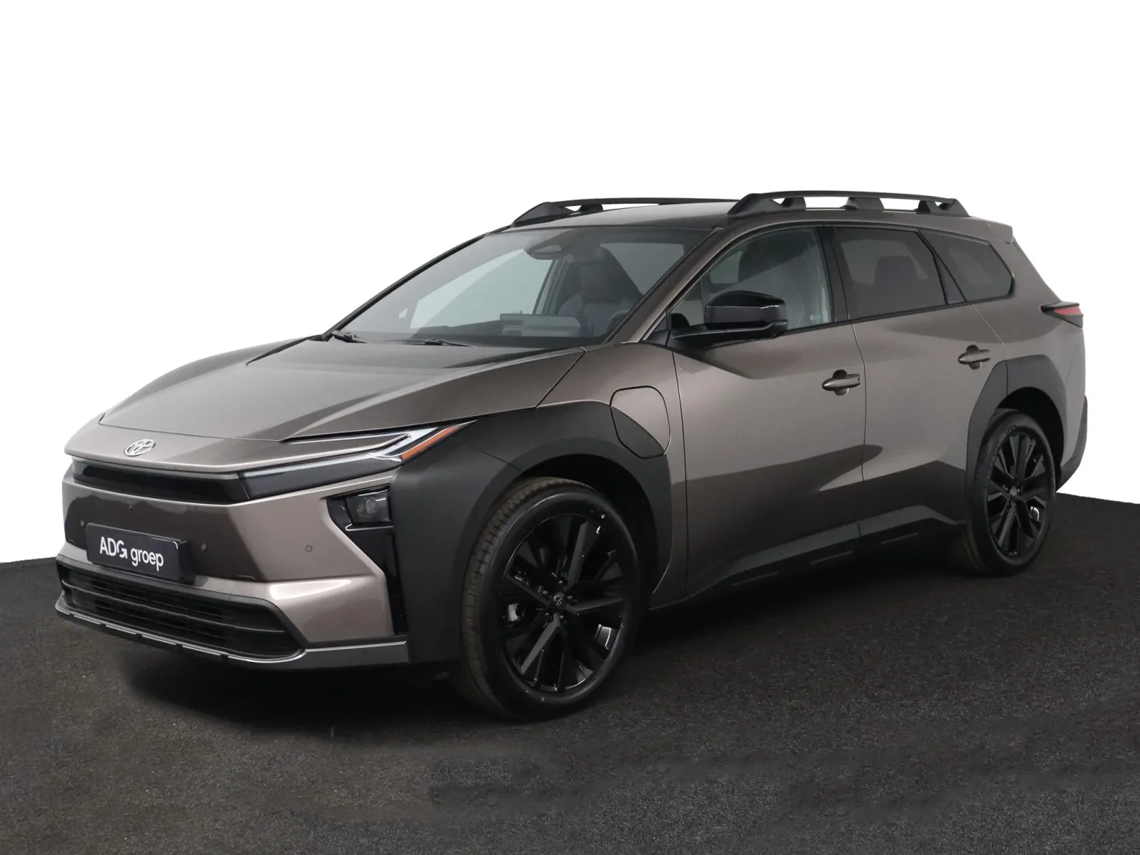 Toyota bZ4X (2026) — foto 1