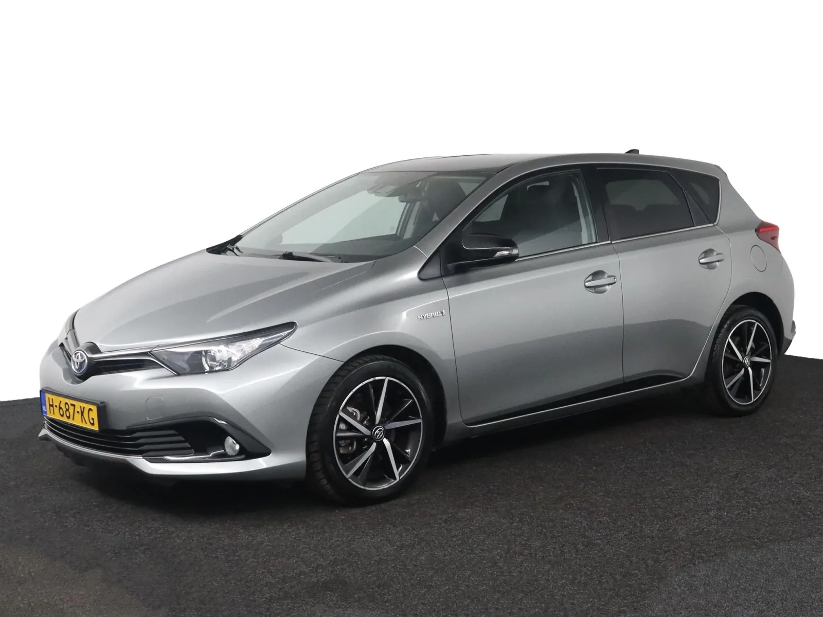 Toyota Auris (2017) — foto 1
