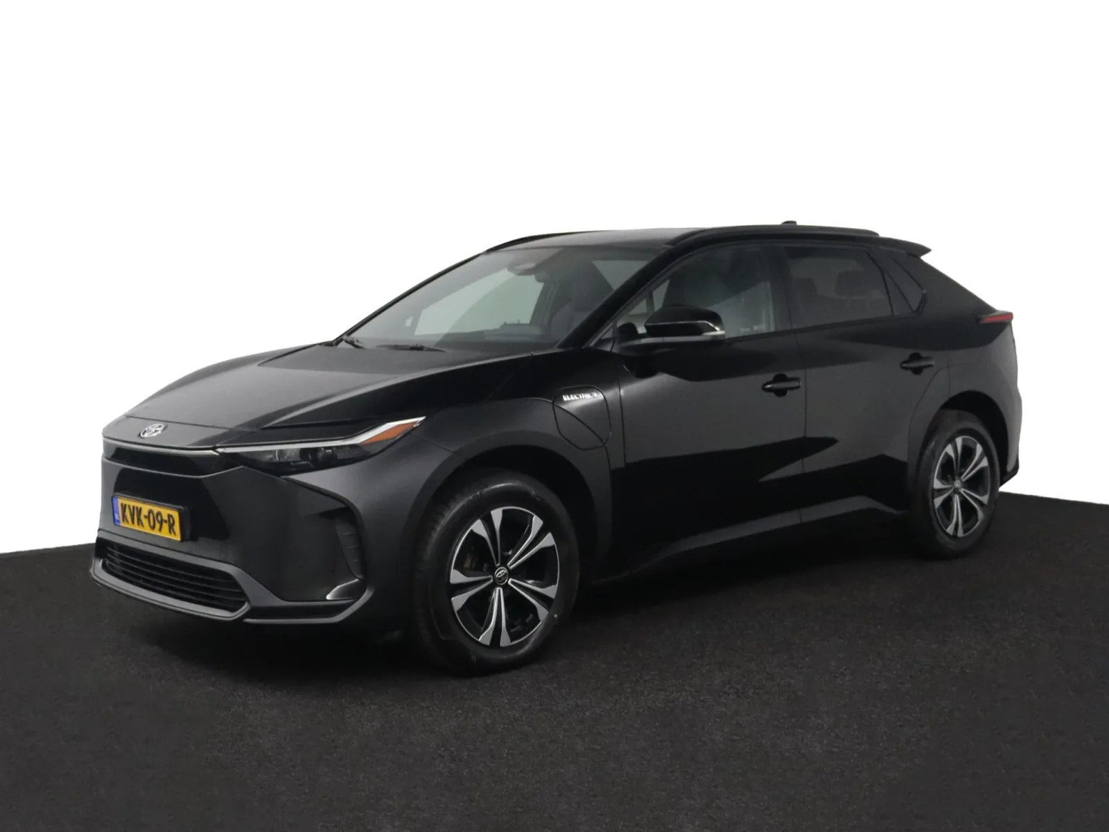 Toyota bZ4X (2023) — foto 1