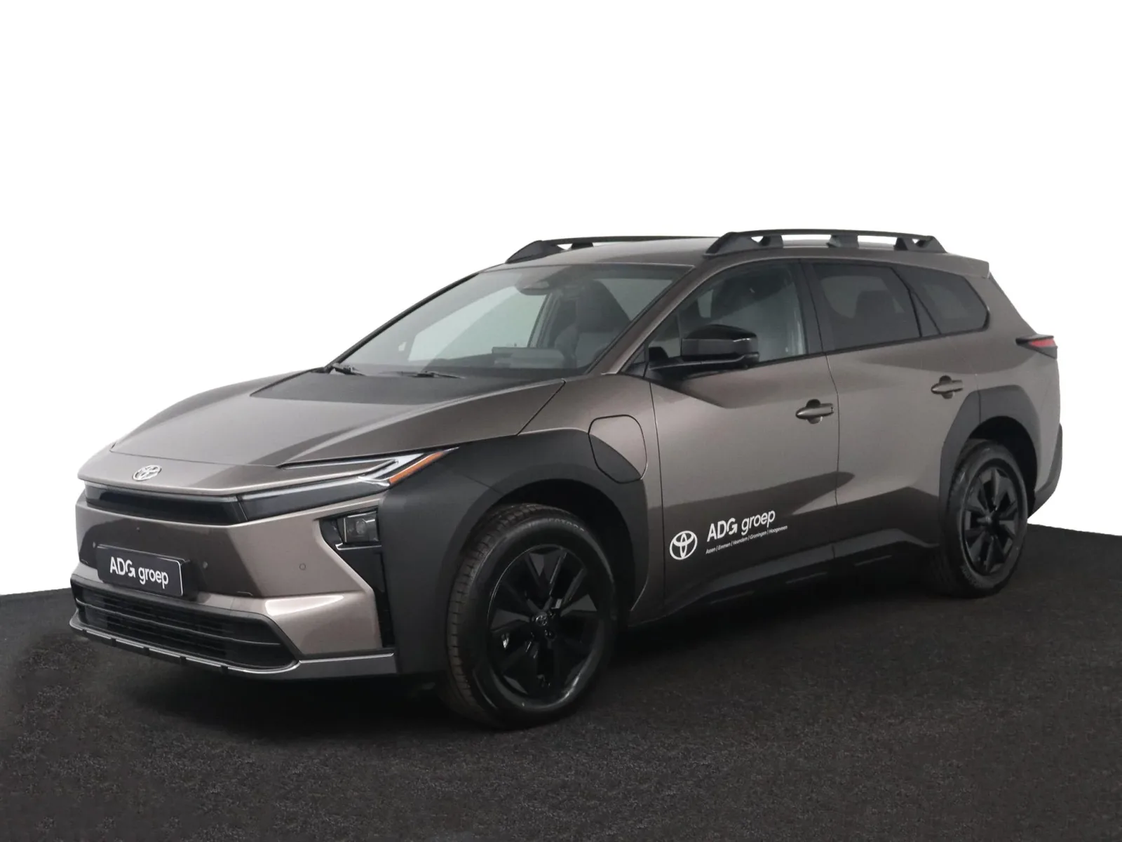 Toyota bZ4X (2026) — foto 1