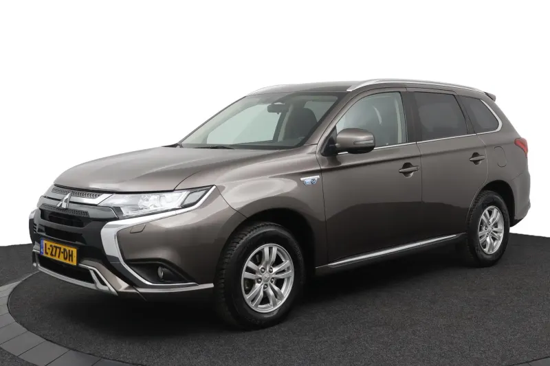 Mitsubishi Outlander (2021)