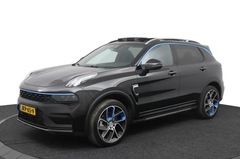 Lynk & Co 01 (2024)