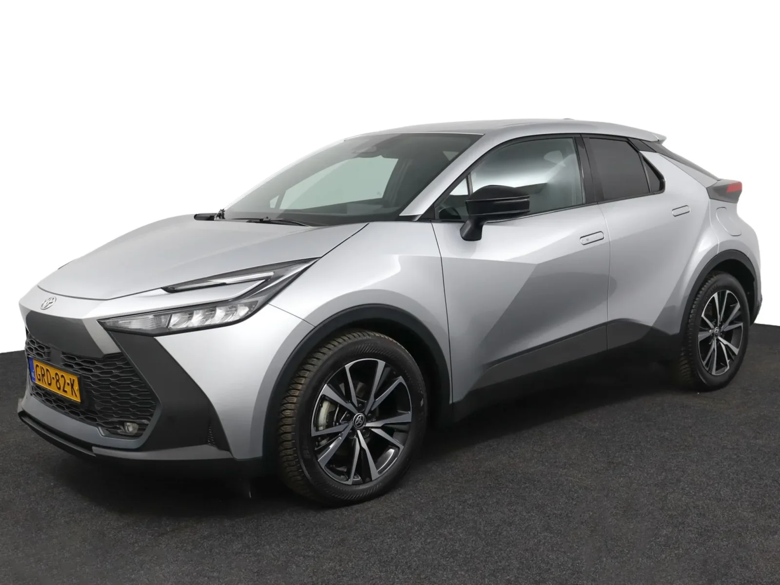Toyota C-HR (2024) — foto 1