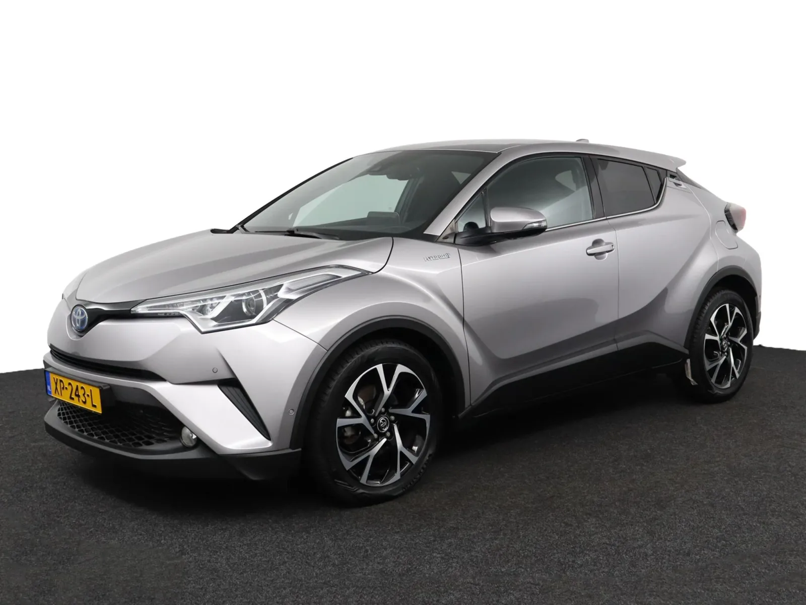 Toyota C-HR (2019) — foto 1