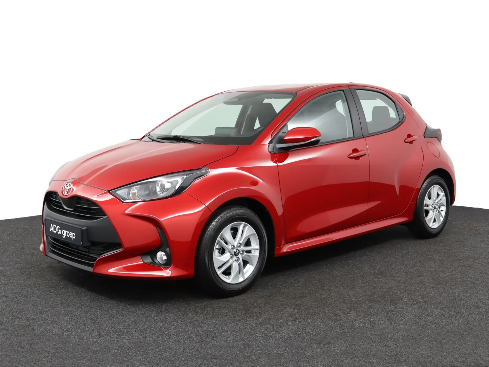 Toyota Yaris (2026) — foto 1