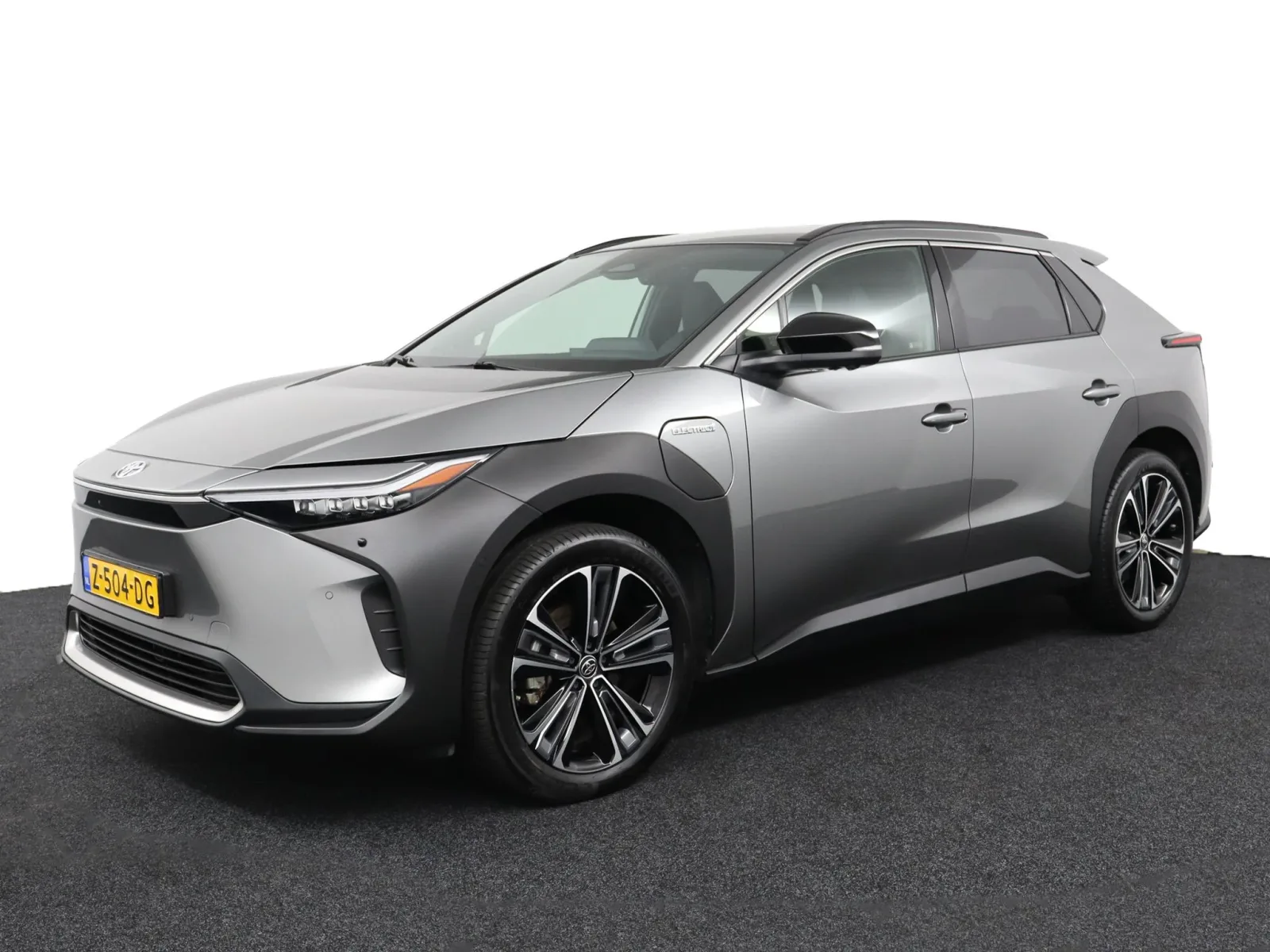 Toyota bZ4X (2024) — foto 1