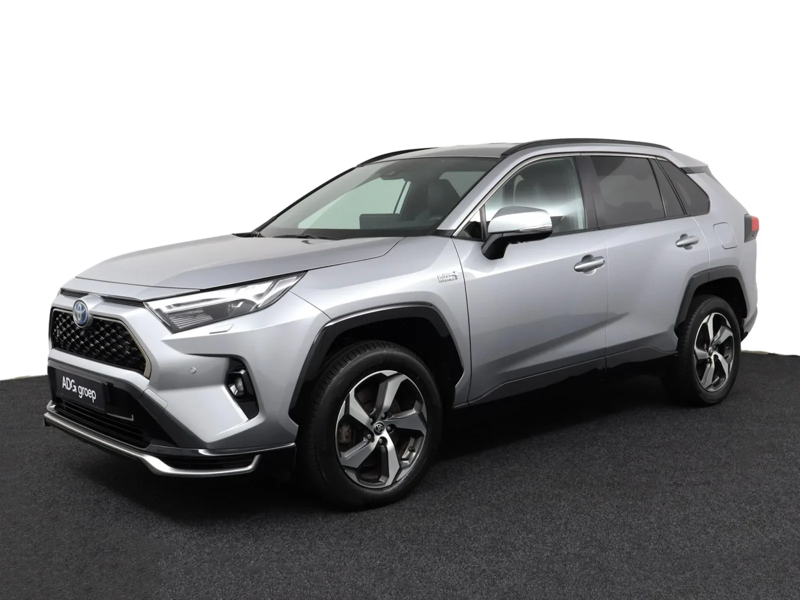 Toyota RAV4 (2024) — foto 1