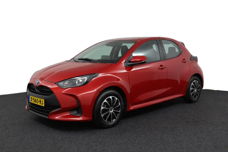 Toyota Yaris (2024)