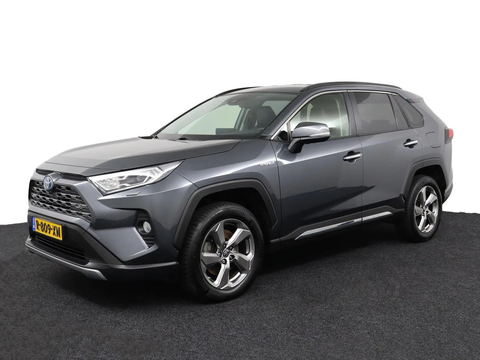 Toyota RAV4 (2022) — foto 1