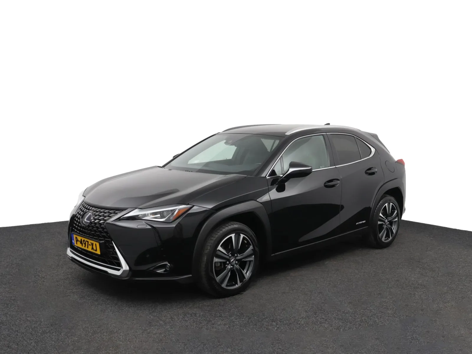Lexus UX (2022) — foto 1