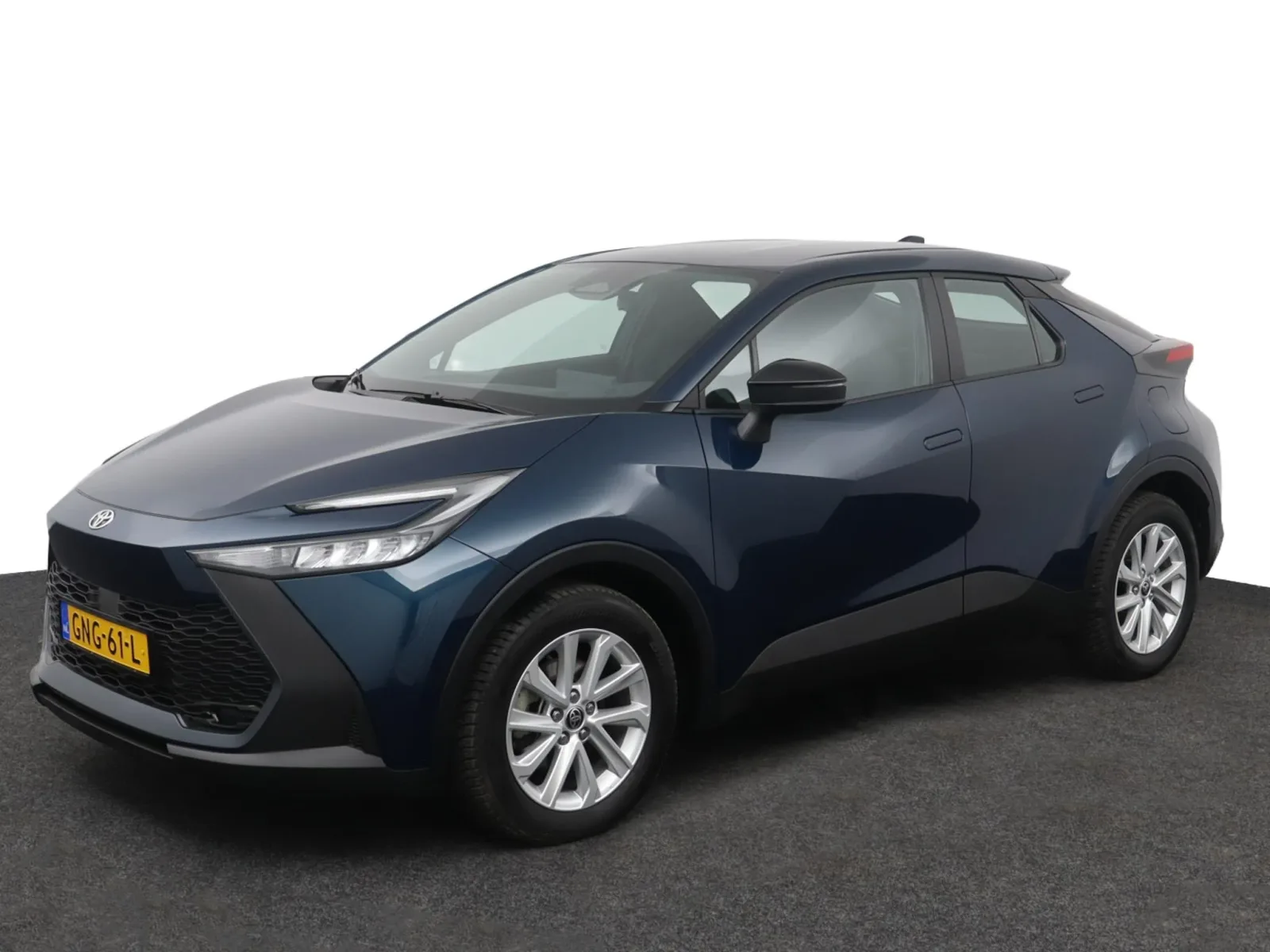 Toyota C-HR (2024) — foto 1
