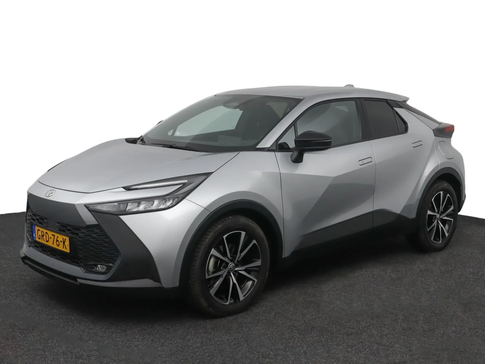 Toyota C-HR (2024) — foto 1