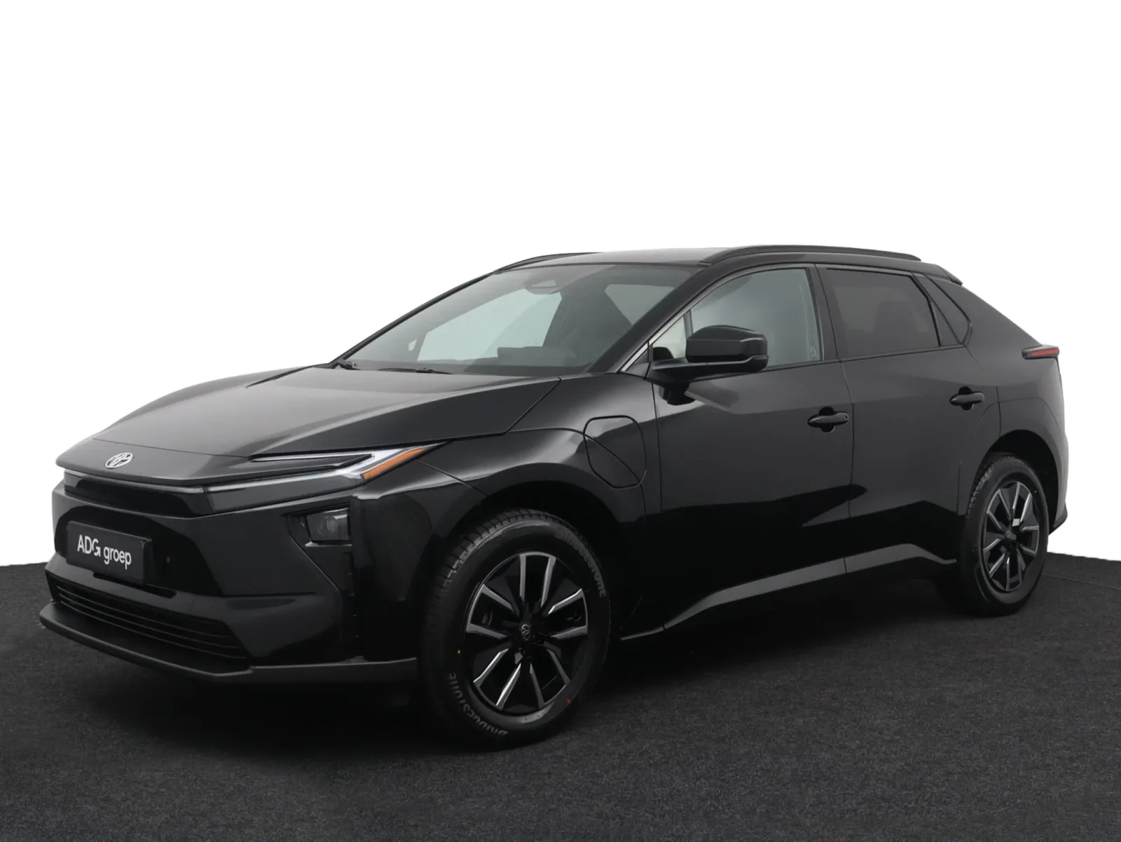 Toyota bZ4X (2026) — foto 1