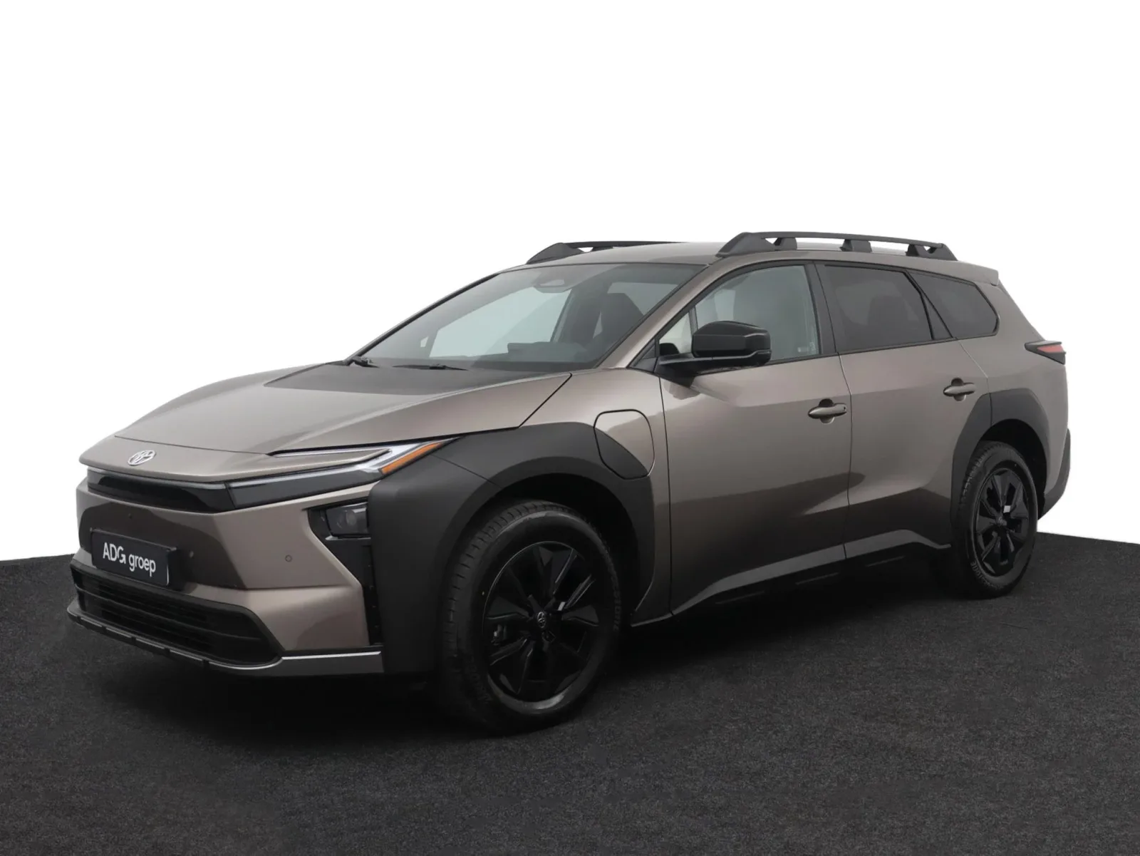 Toyota bZ4X (2026) — foto 1