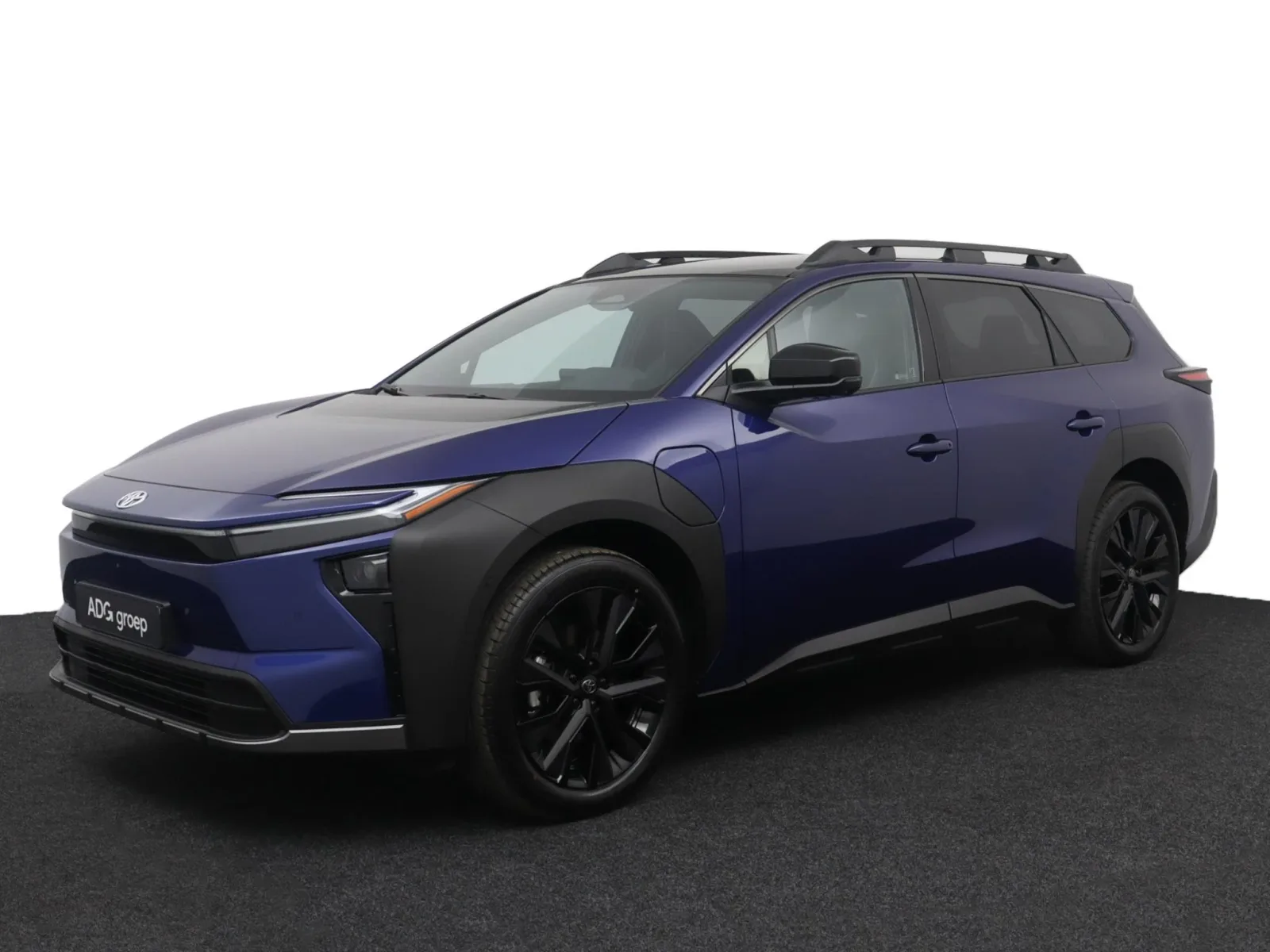 Toyota bZ4X (2026) — foto 1