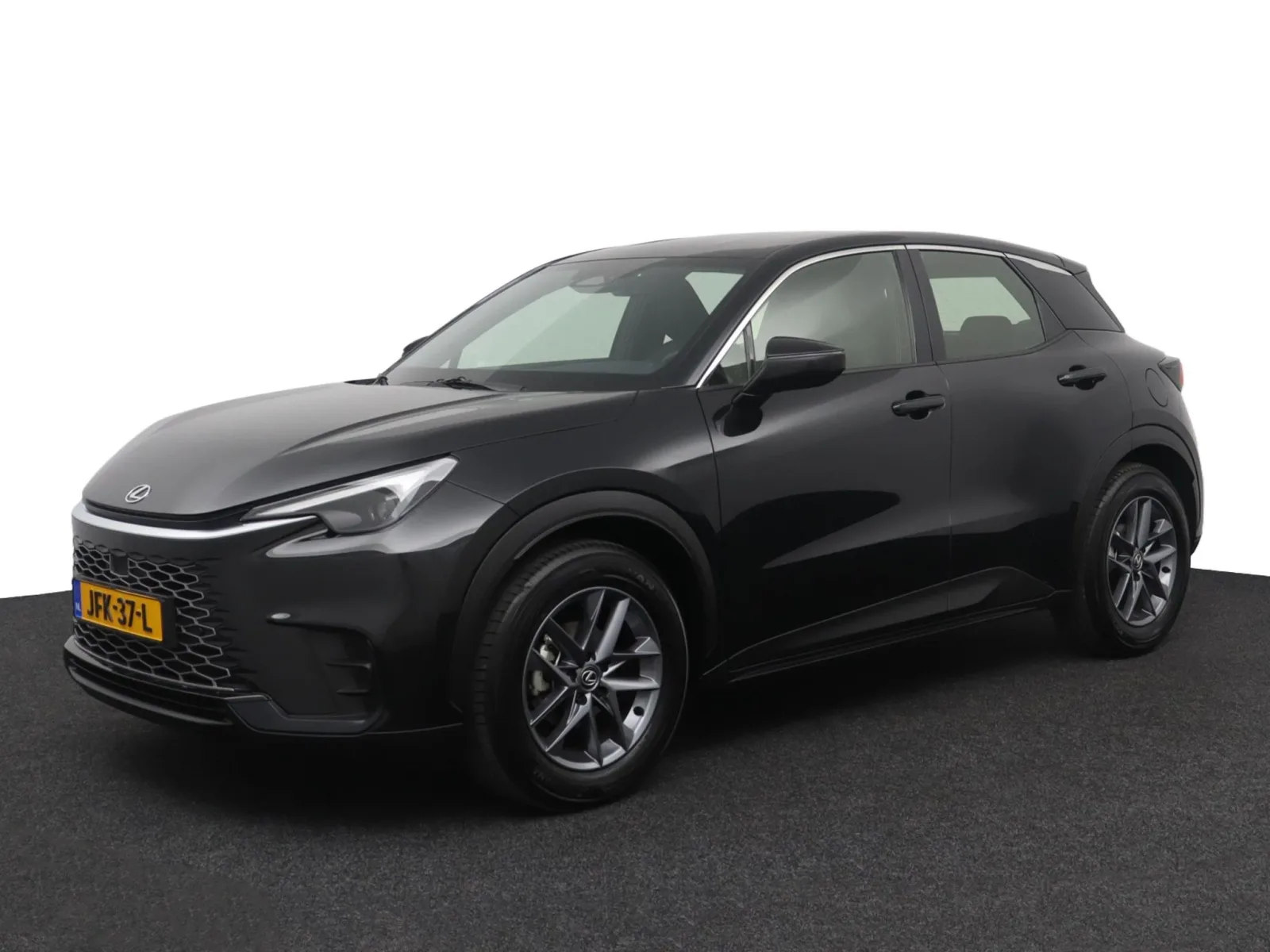 Lexus LBX (2025) — foto 1