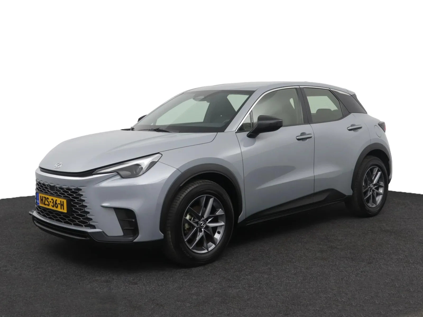 Lexus LBX (2025) — foto 1