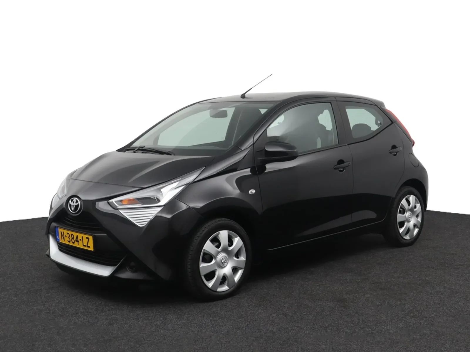 Toyota Aygo (2021) — foto 1