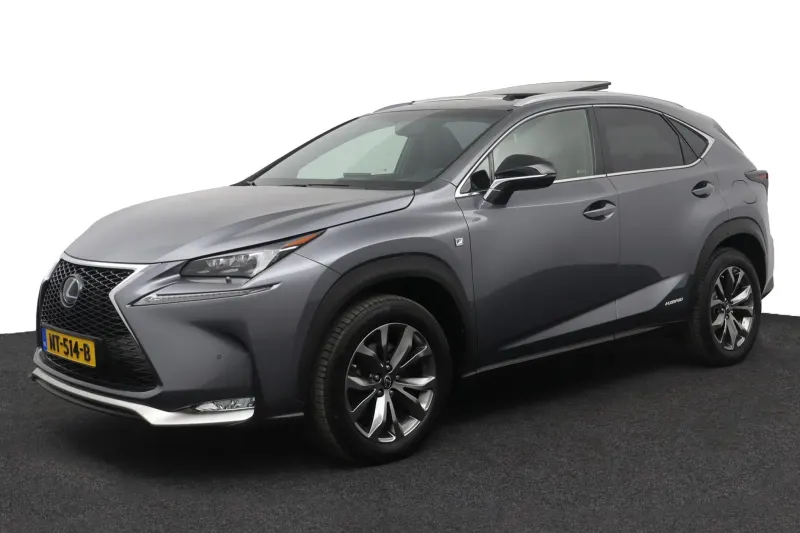 Lexus NX (2015)