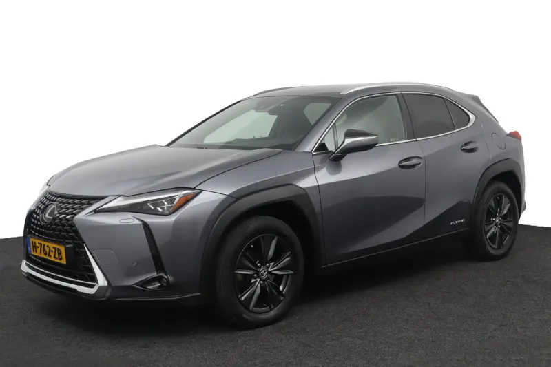 Lexus UX (2020)