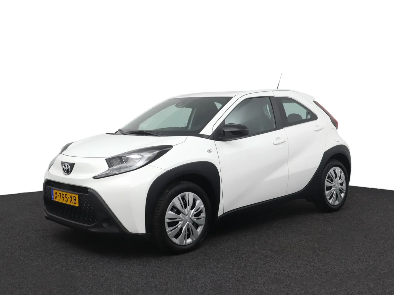 Toyota Aygo X (2024) — foto 1