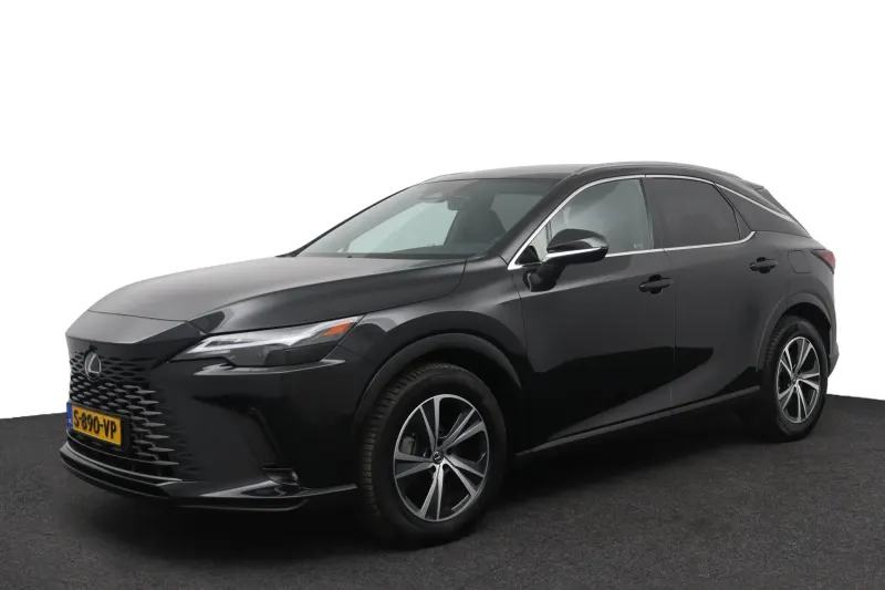 Lexus RX (2023)