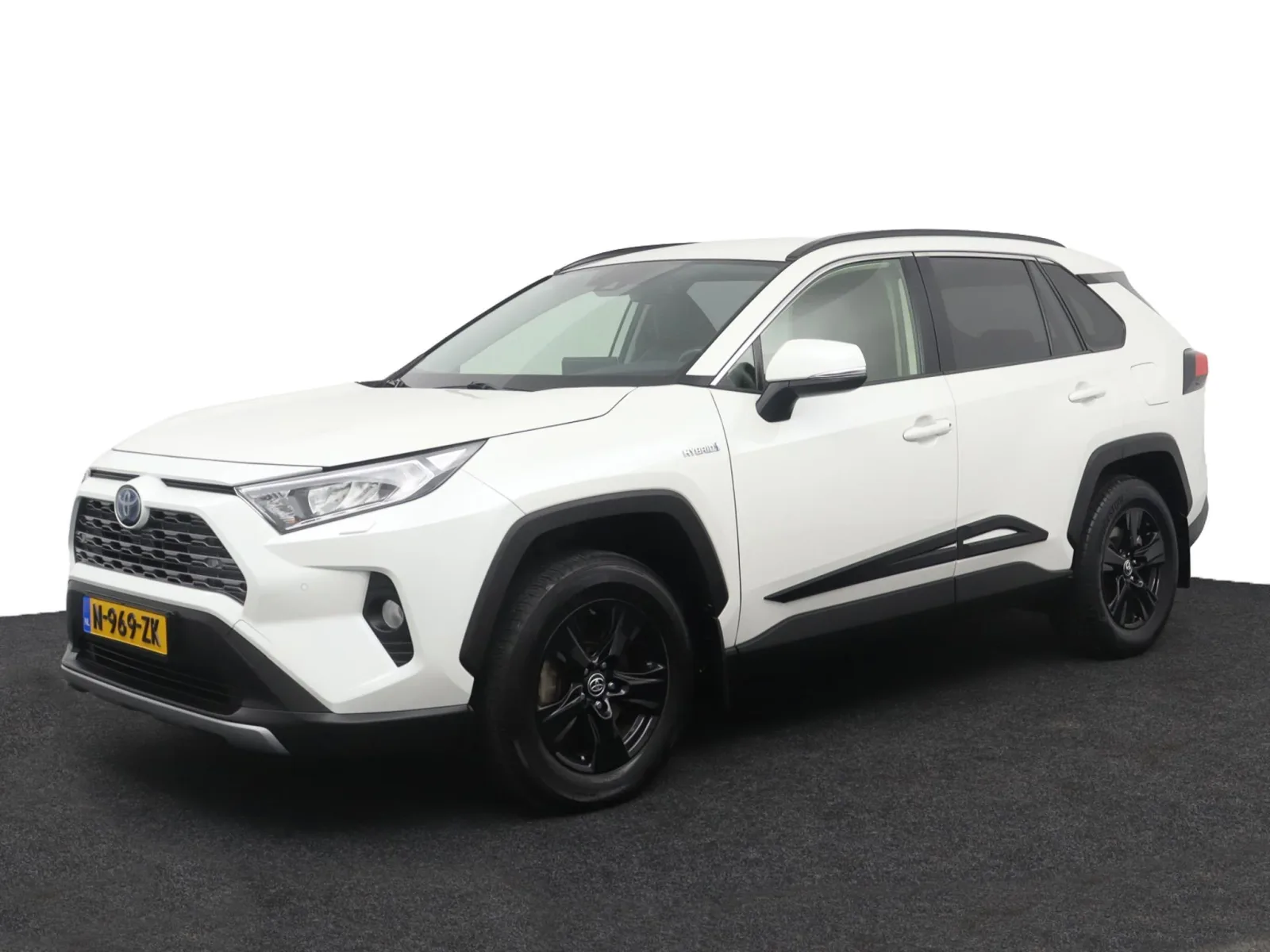 Toyota RAV4 (2021) — foto 1