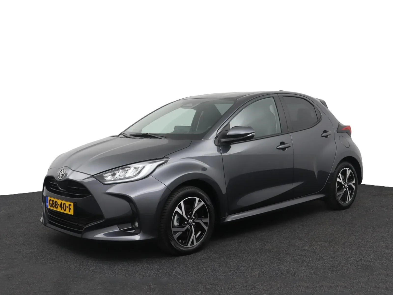Toyota Yaris (2024) — foto 1