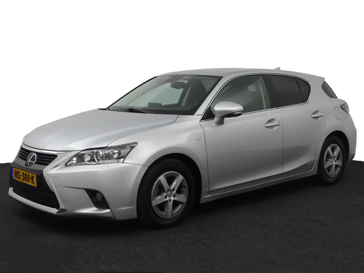 Lexus CT (2015) — foto 1