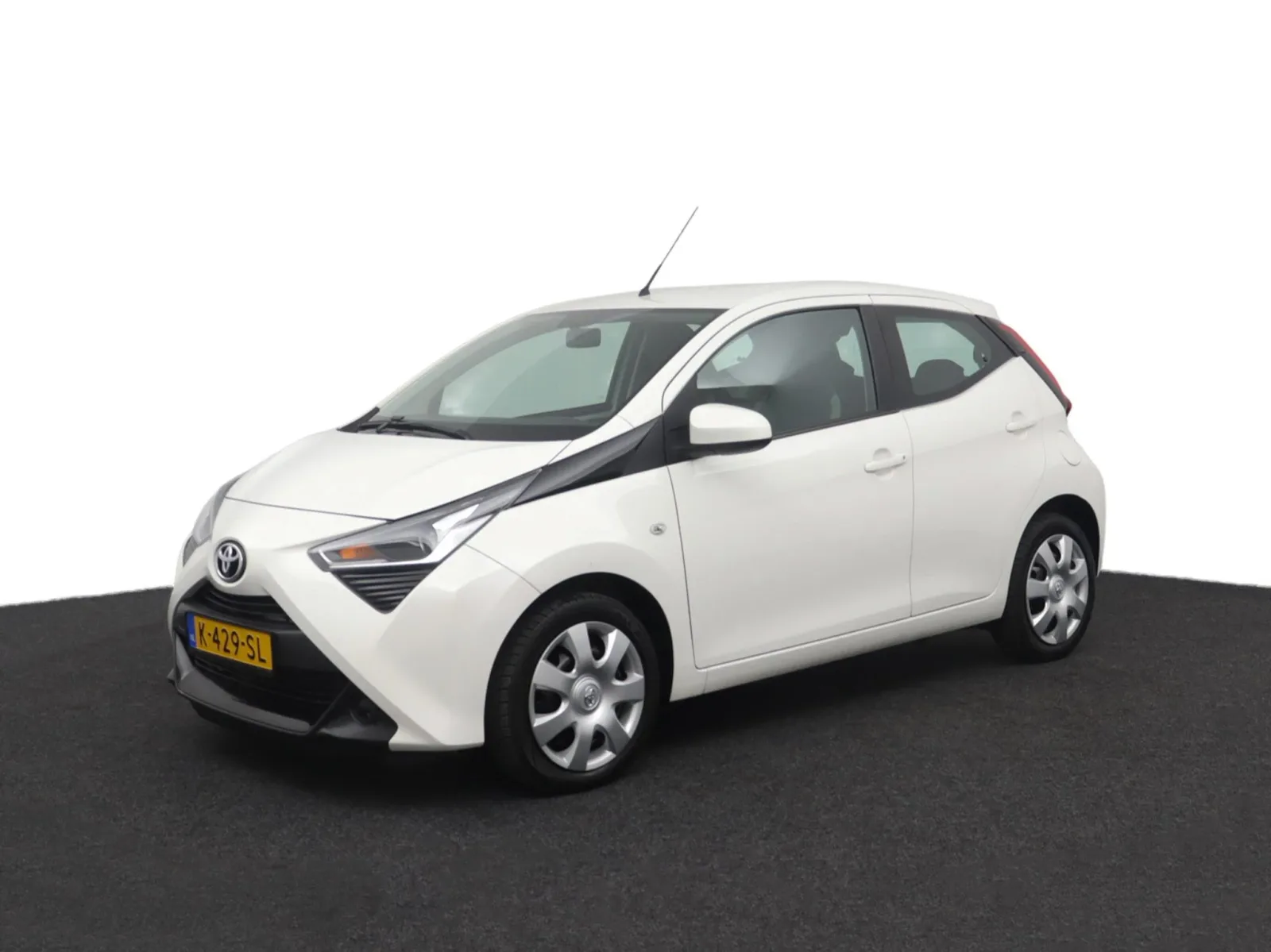 Toyota Aygo (2021) — foto 1