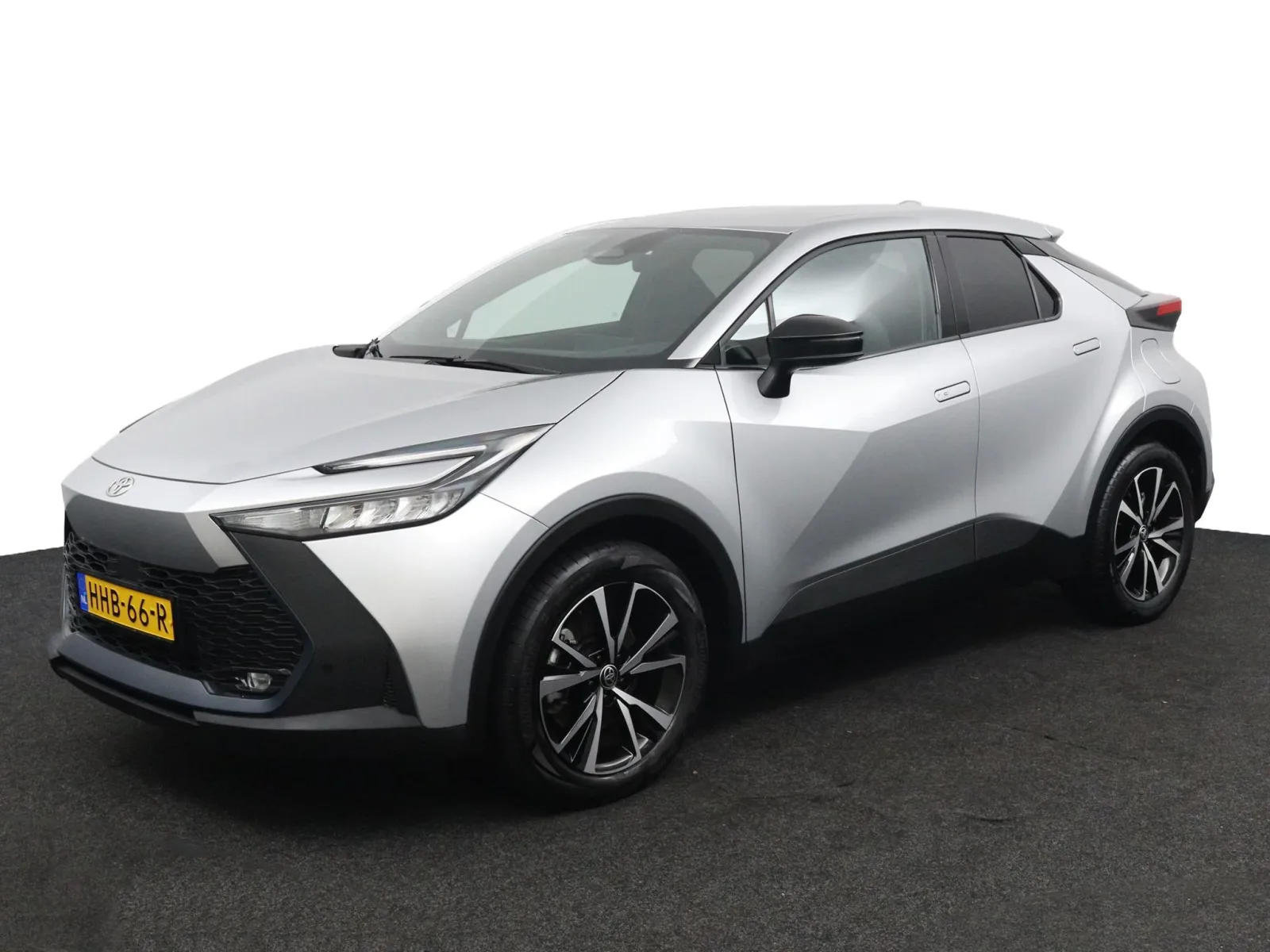 Toyota C-HR (2025) — foto 1