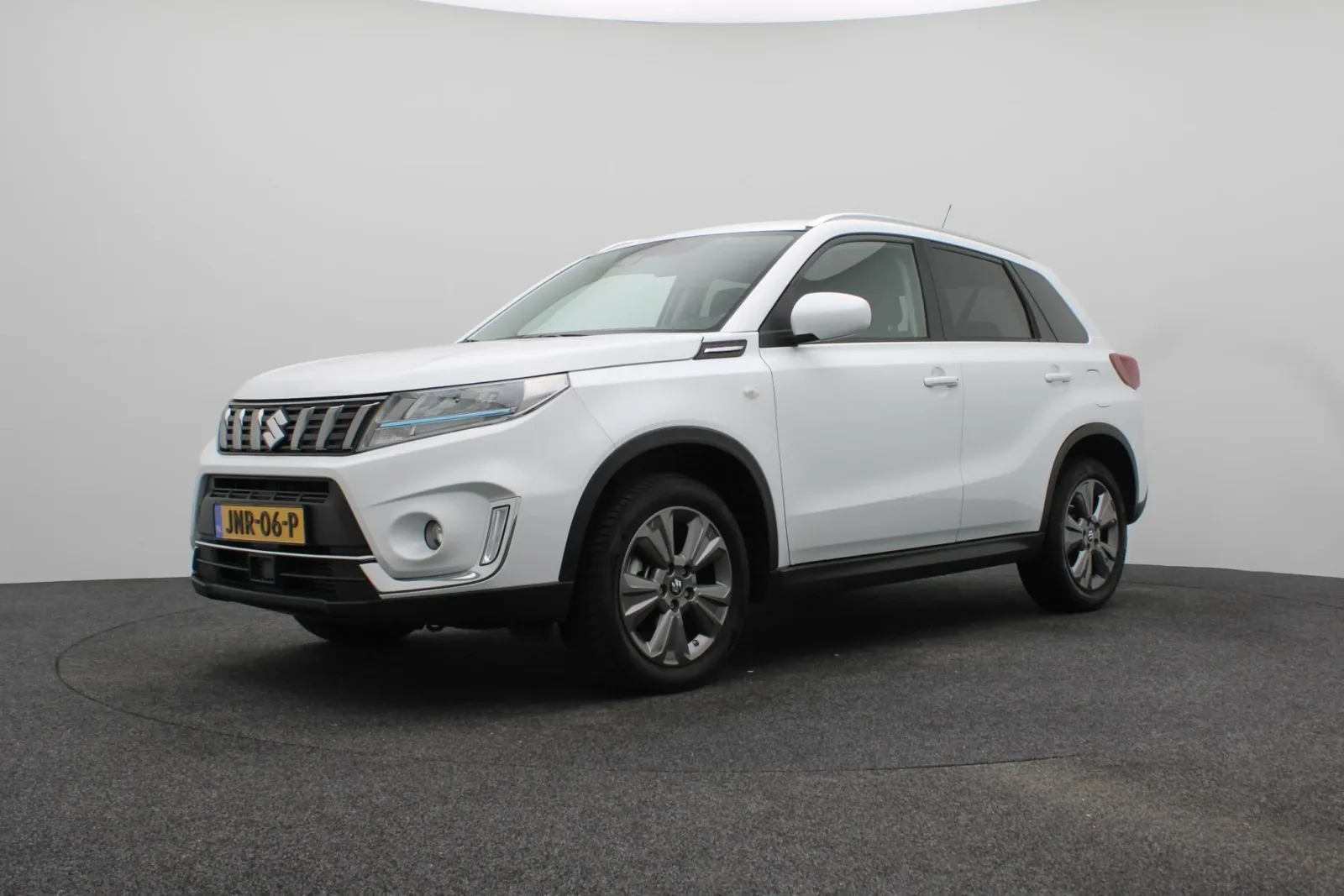 Suzuki Vitara (2024) — foto 1