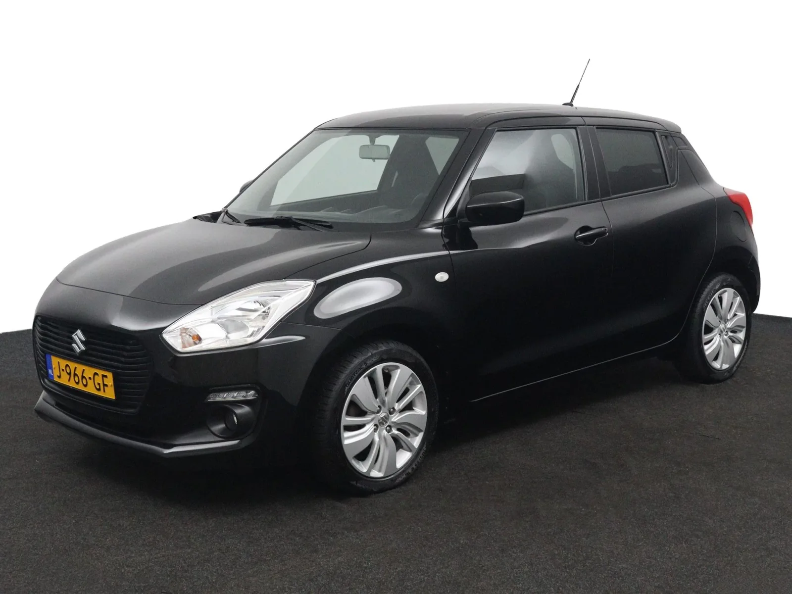 Suzuki Swift (2020) — foto 1