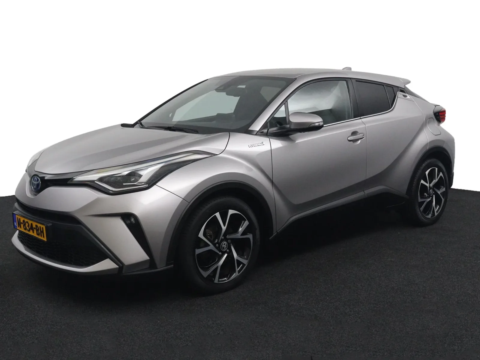 Toyota C-HR (2021) — foto 1