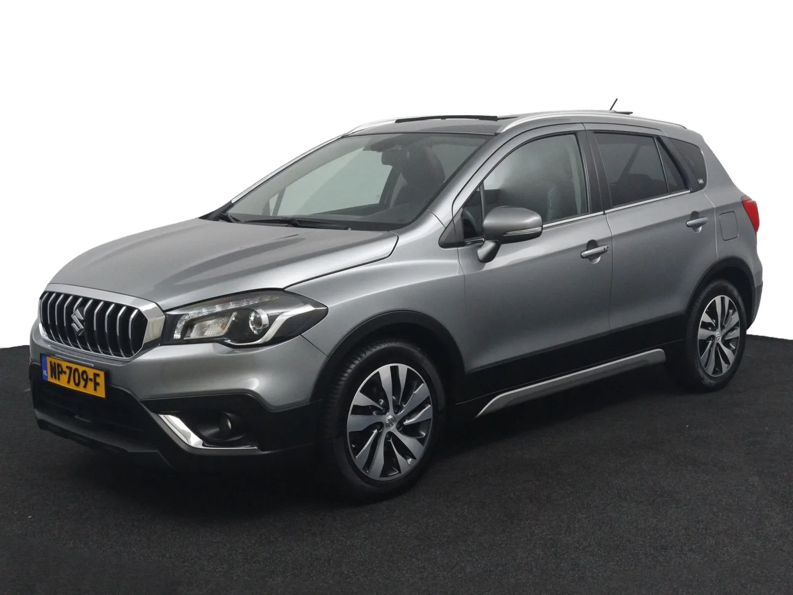 Suzuki S-Cross (2017) — foto 1