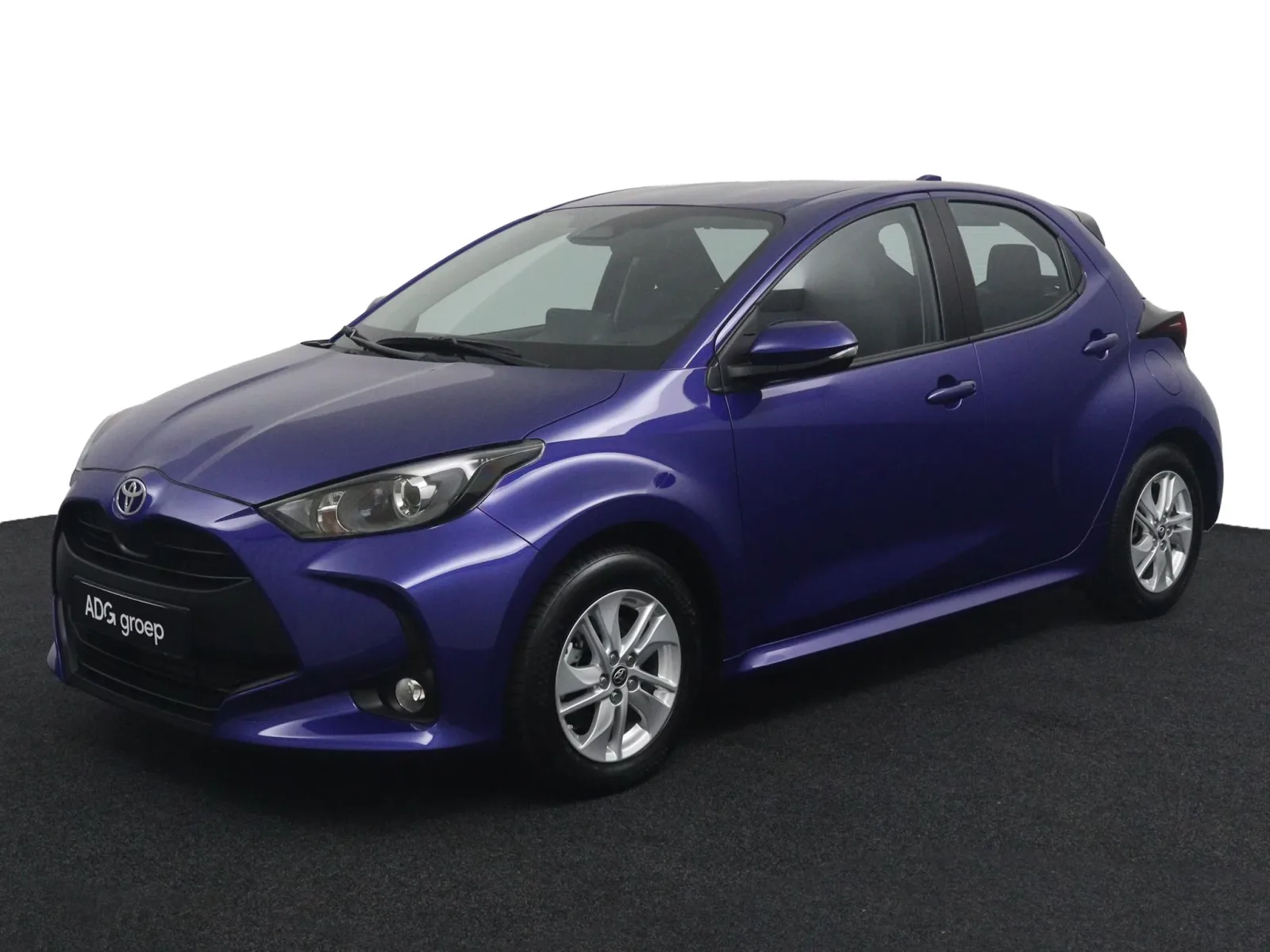 Toyota Yaris (2025) — foto 1
