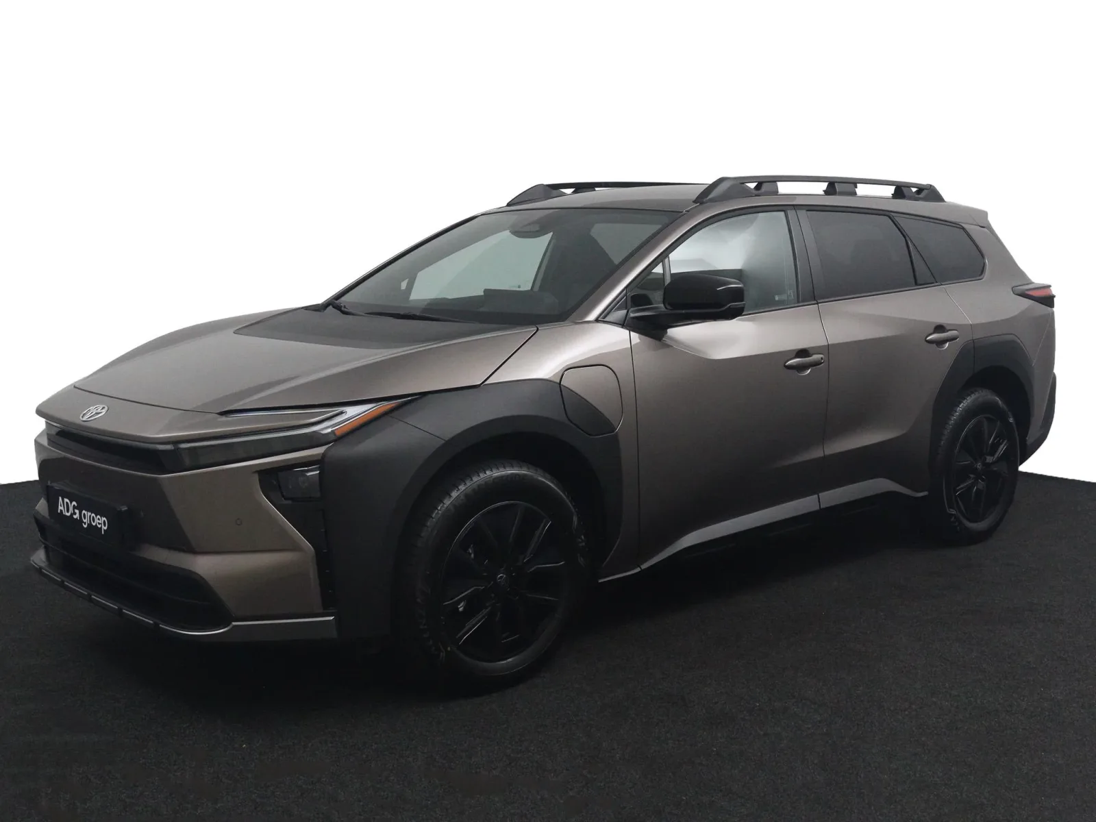 Toyota bZ4X (2026) — foto 1