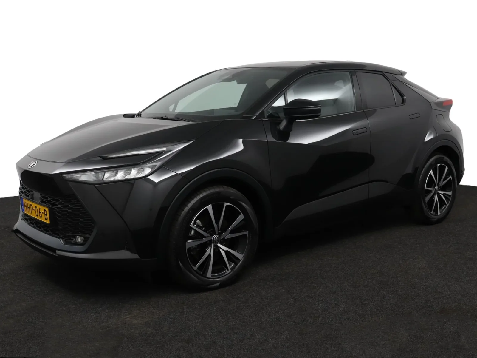 Toyota C-HR (2025) — foto 1