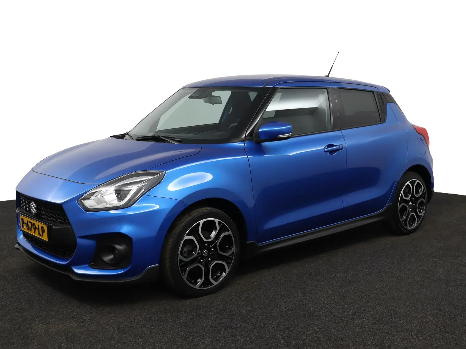 Suzuki Swift (2022) — foto 1