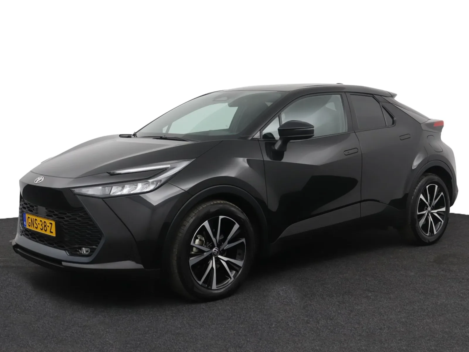 Toyota C-HR (2024) — foto 1