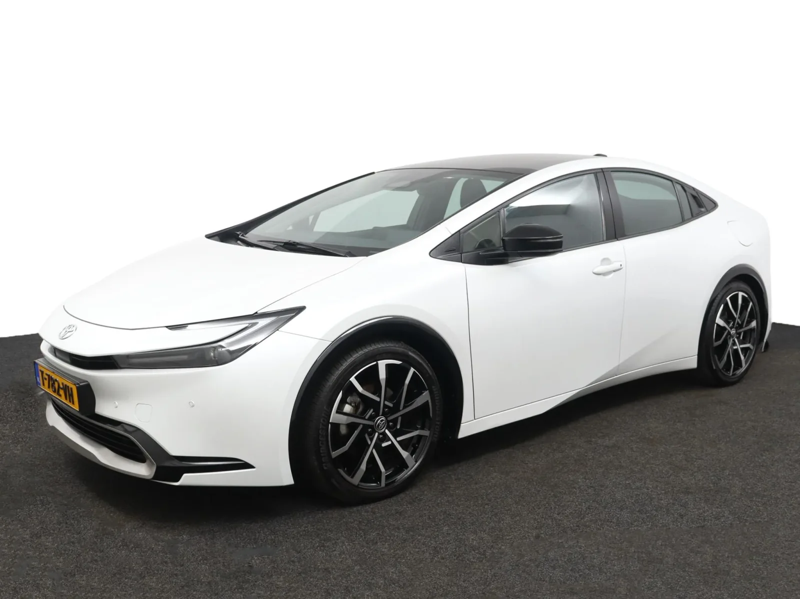 Toyota Prius (2023) — foto 1