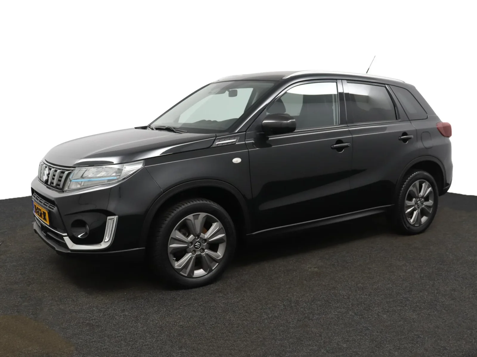 Suzuki Vitara (2023) — foto 1