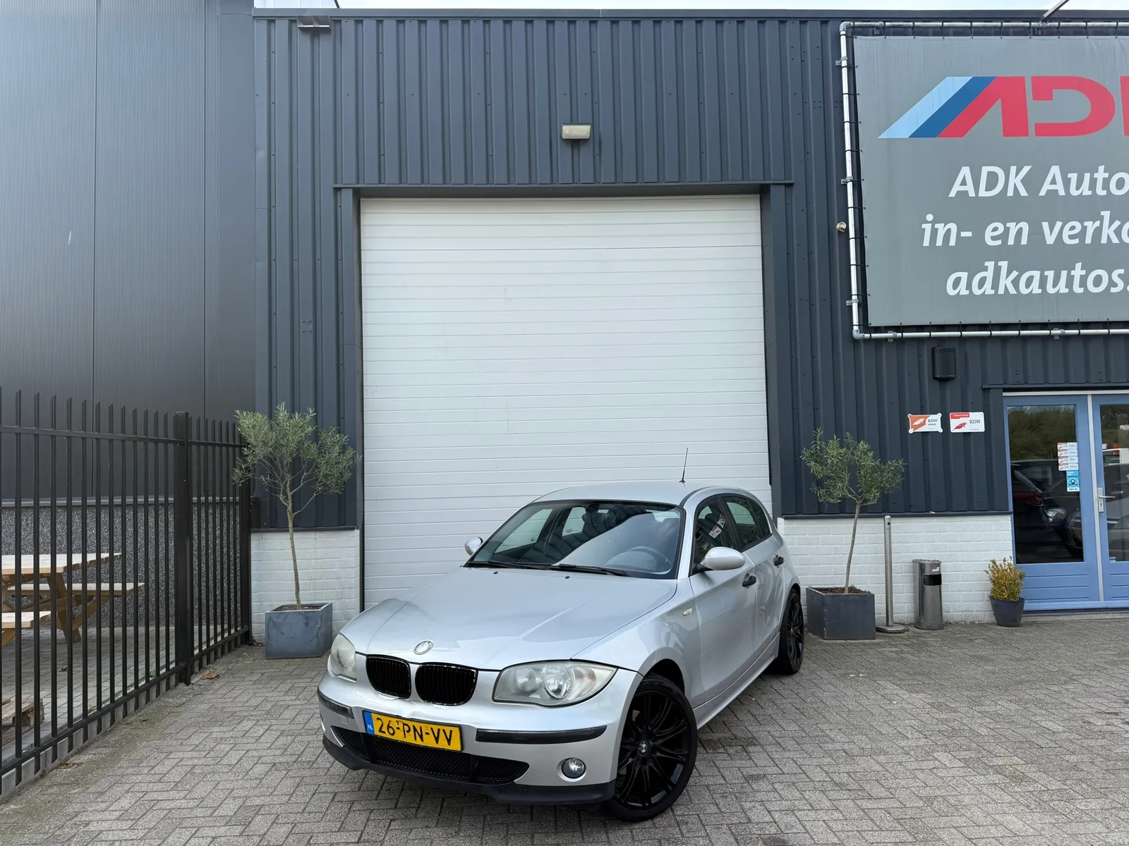 BMW 1-Serie (2004) — foto 1