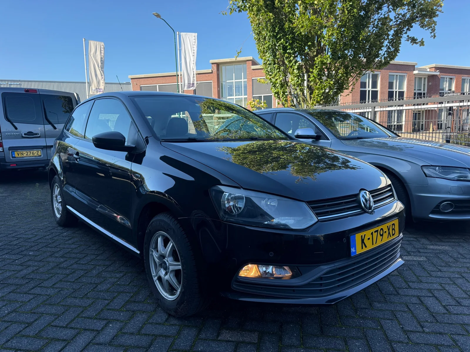 Volkswagen Polo (2015) — foto 1