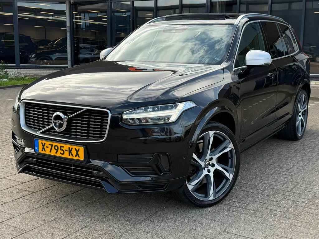 Volvo XC90 (2017) — foto 1