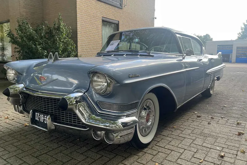 Cadillac Series 62 (1957)