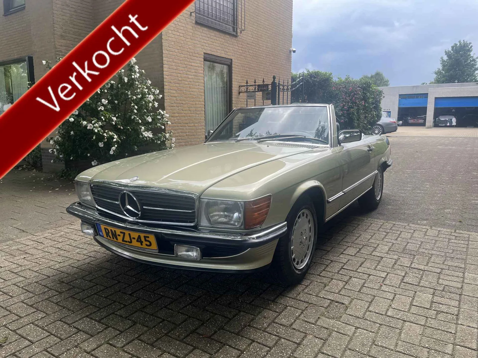 Mercedes-Benz SL-Klasse (1986) — foto 1